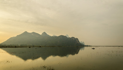 高一语文考试时阅读题答题步骤