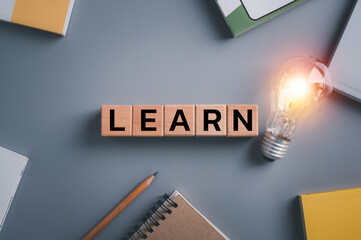 关于国家富强而奋斗杰出人物故事的手抄报 童话故事的手抄报